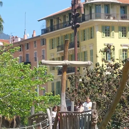 Family 2br Old Town Near Ac Νίκαια