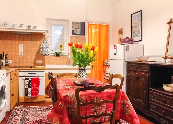Family 2br Old Town Near Ac Nice